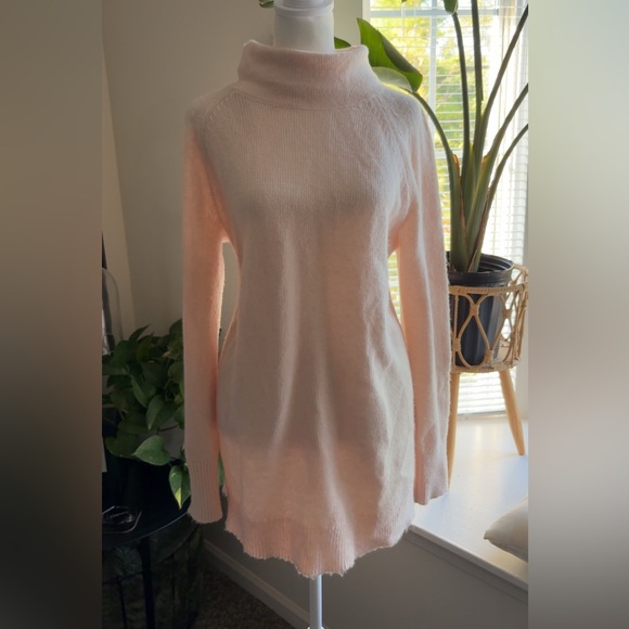 Ann Taylor Pink Turtleneck Sweater - Picture 1 of 3